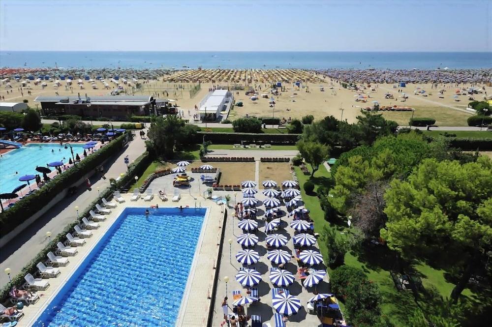 Hotel Danieli Bibione Kültér fotó